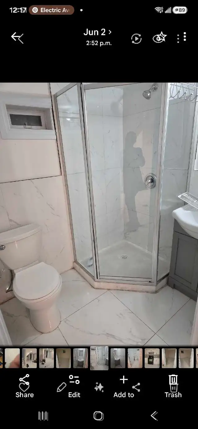 Housekeeper599600188297072649