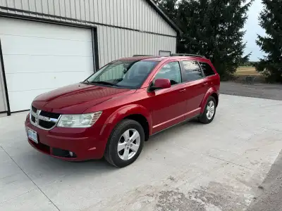 2010 Dodge Journey for sale, runs like a dream. Comes with a set of winter tires. 265k on the clock...