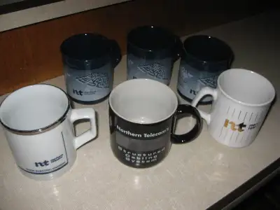 MUGS - TASSES DE COLLECTION - BELL - NT  et EN PORCELAINE, View more