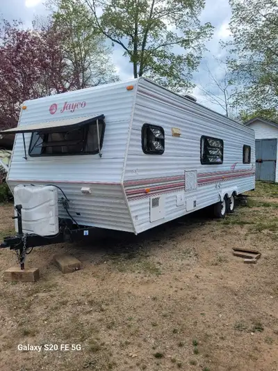 1996 jayco 302 FK eagle 30 foot everything works the way it should inspection runs out this July had...