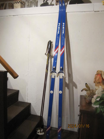 Cross country skis 77 inches, View more