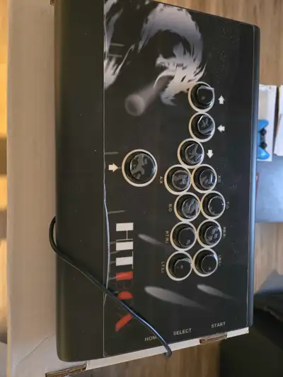 Selling my Hitbox fightstick, great for fighting games on PC or console. It's in used condition, but...