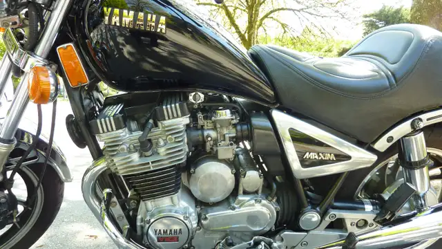 1983 Yamaha XJ750 Maxim in Street, Cruisers & Choppers in Vancouver - Image 11