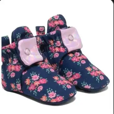Robeez Snap Booties brand new, View more