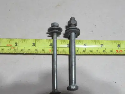 54 Boulons écrous et washer de 4 po. long 5 et .7 cm de diamètre, View more