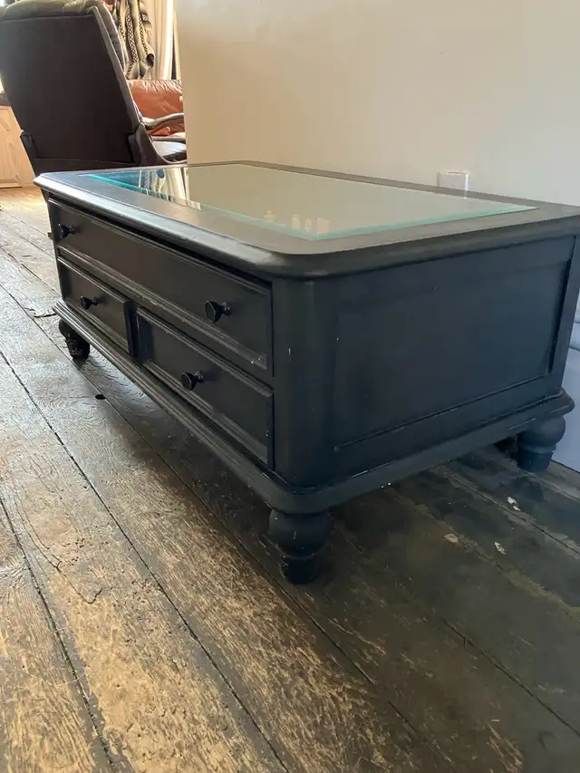 Coffee table with storage in Coffee Tables in Ottawa - Image 7