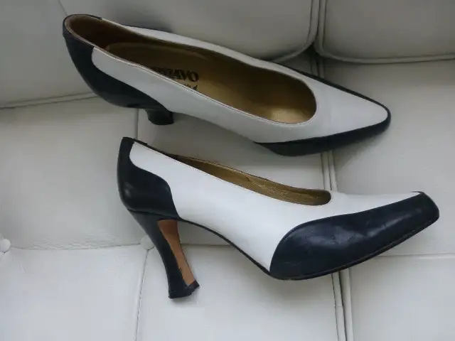 Shoes size 7 in Women's - Shoes in Oakville / Halton Region - Image 3