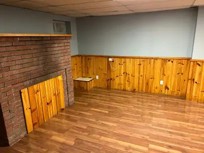 All-Inclusive 1 Bedroom Basement Apartment – $1,400/Month Spacious and private one-bedroom basement...
