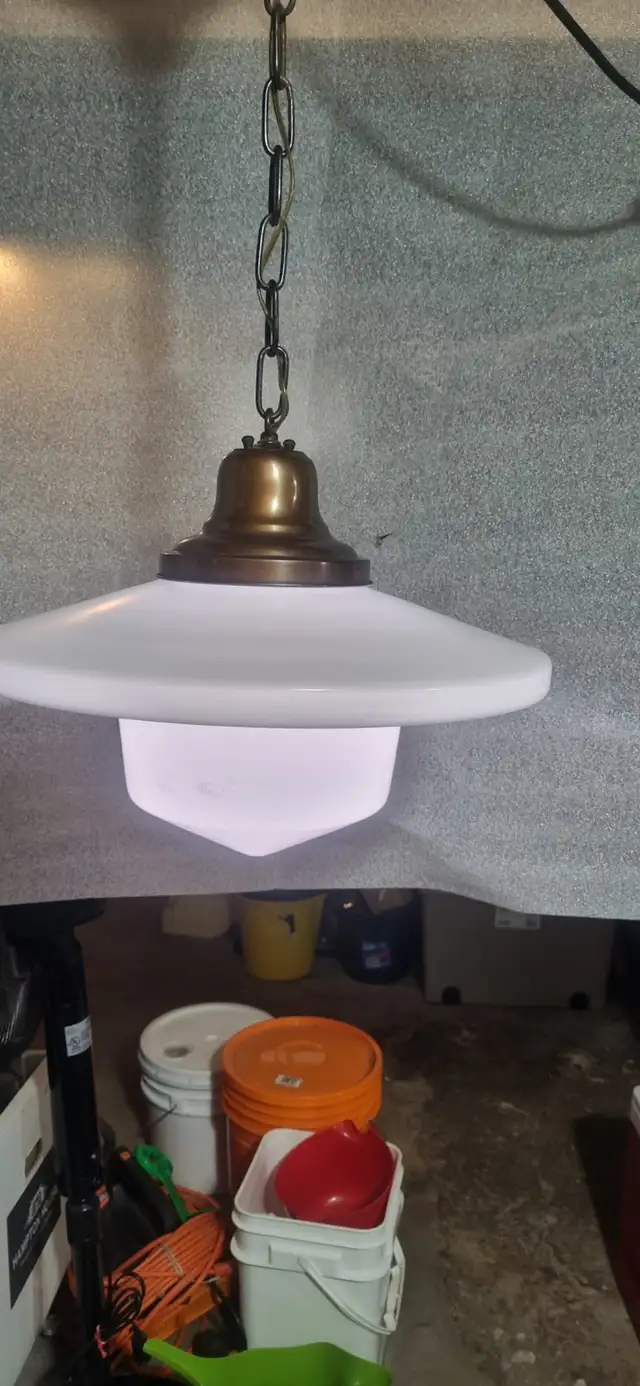 Antique  Flying Saucer Art Deco, MCM Pendant fixtures in Arts & Collectibles in Calgary - Image 3