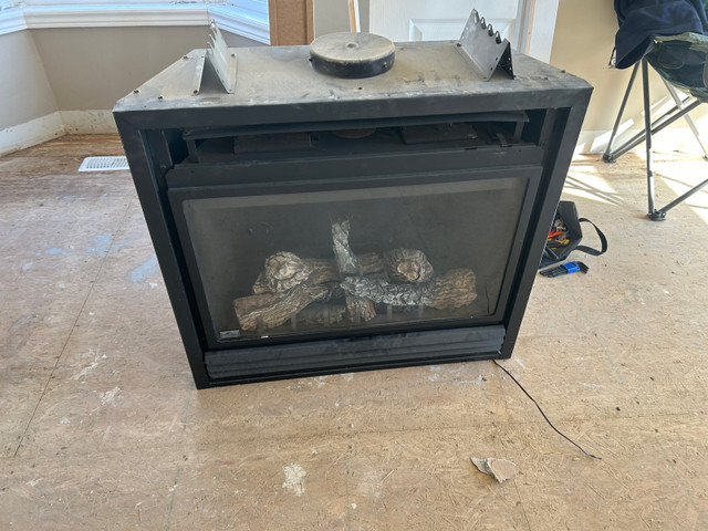 Napoleon gas 36” fireplace! in Fireplace & Firewood in Hamilton - Image 4