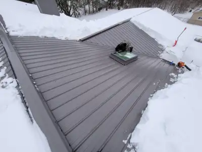 Roofer Company: Magnum Commercial Inc. Business information: Magnum Commercial specializes in specia...