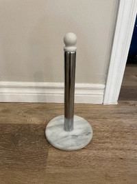 Paper towel holder