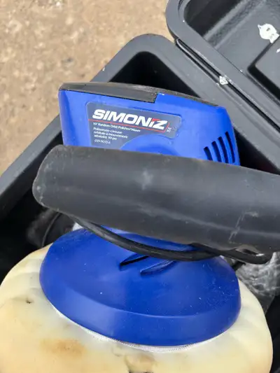 Simoniz 10" Random Orbit Polisher/Waxer (Model 039-9055-6). The polisher itself is in good working o...