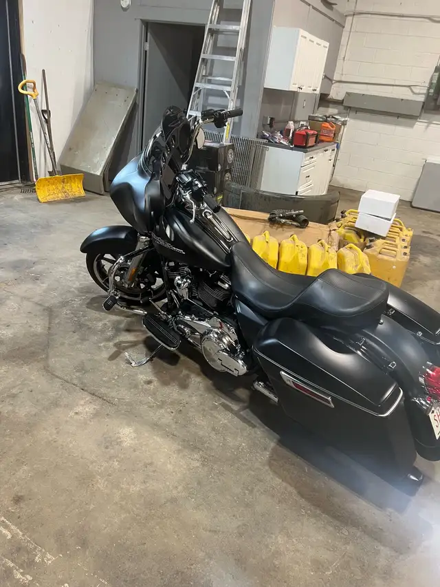 2020 Harley Davidson street glide  in Touring in Grande Prairie - Image 5