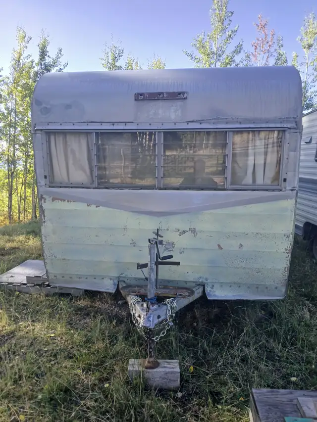1968 SHASTA FLYER RV Trailer in Travel Trailers & Campers in Kamloops - Image 3