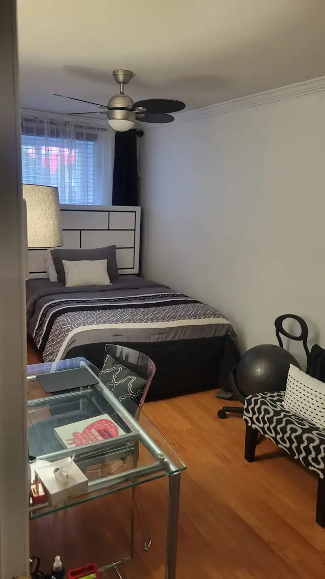 CHAMBRE PRIVÉ À LOUER in Room Rentals & Roommates in City of Montréal - Image 2