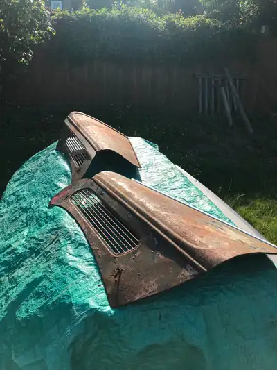 - Good condition *Located on Vancouver Island Accepting cash only* Thank you