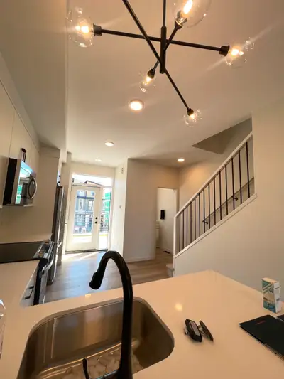 Brand new townhouse in Keswick for rent