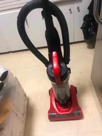 Dirt devil vacuum I used once selling for $50like brand new , text or call 204-223-4071 Door pickup...
