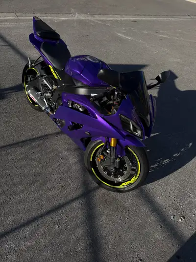 The Most beautiful R6 you will ever see. Painted With Real Lamborghini Paint Upgraded Headlights Tai...