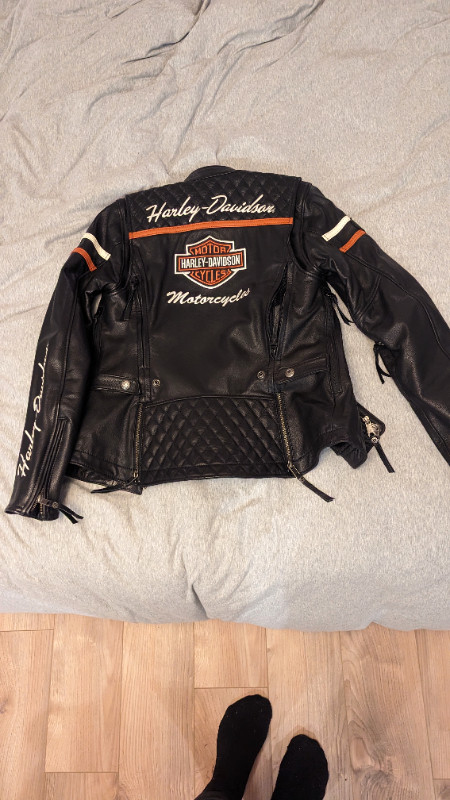 Harley Davidson coat/ manteau femme XS | Femmes - Hauts et vêtements  d'extérieur | Saint-Jean-sur-Richelieu | Kijiji