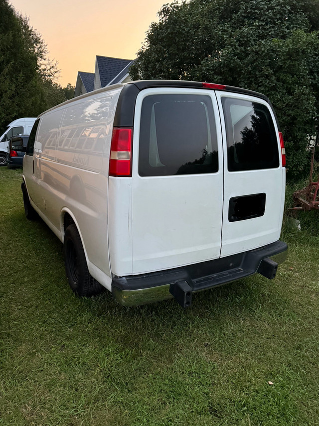 GMC Cargo Van in Cars & Trucks in Mississauga / Peel Region - Image 3
