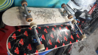 Skate (skateboard), planche à roulette à vendre