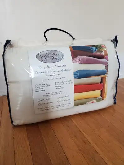 Masters Collection Cozy Fleece Sheet Set - Queen Size - Fleece : 100% Polyester - Machine Washable -...