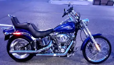 This is a well maintained, clean gorgeous bike. Just over 20000km, rides and sounds beautiful. Vance...