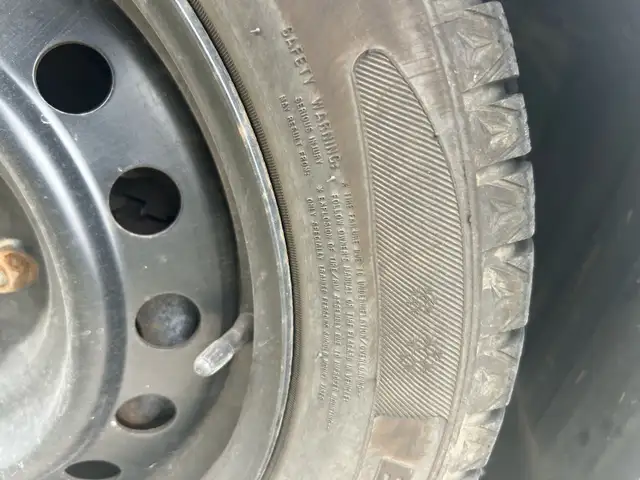Buy Used Winter Tires (used only this past winter 2025/2026) in Tires & Rims in Mississauga / Peel Region - Image 5