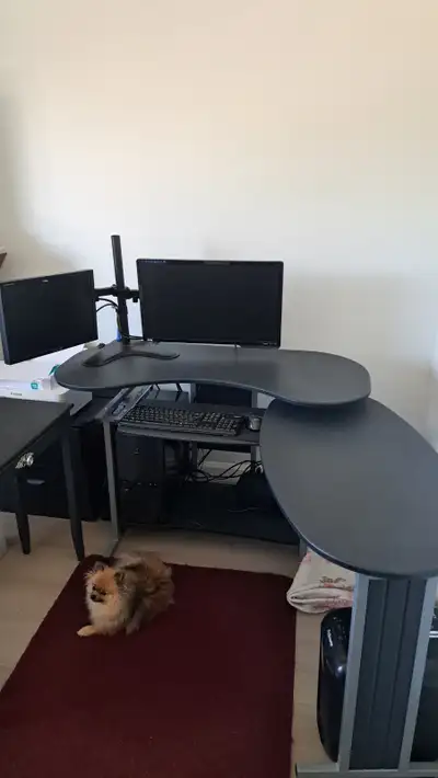 Beau bureau parfait pour travailler, View more