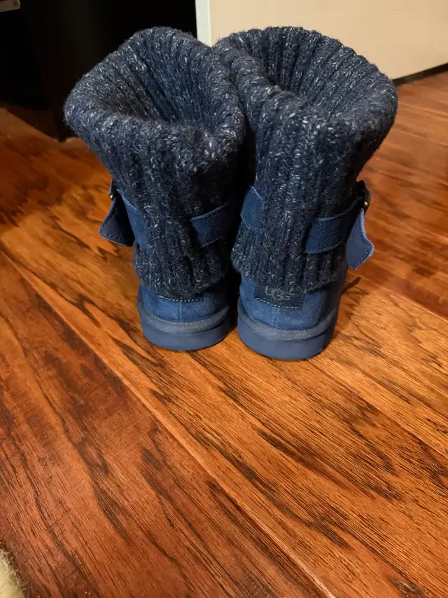 Ugg Boots New Condition in Women's - Shoes in Markham / York Region - Image 3