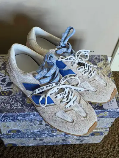 Fei Peng Women's Sneakers, View more