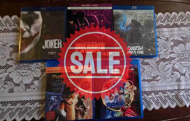 (SALE) Blue rays great titles for movie night. LIKE NEW63654760110723120