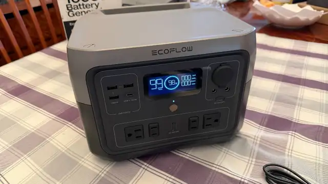 EcoFlow RIVER 2 Max Battery Generator in General Electronics in City of Toronto - Image 3