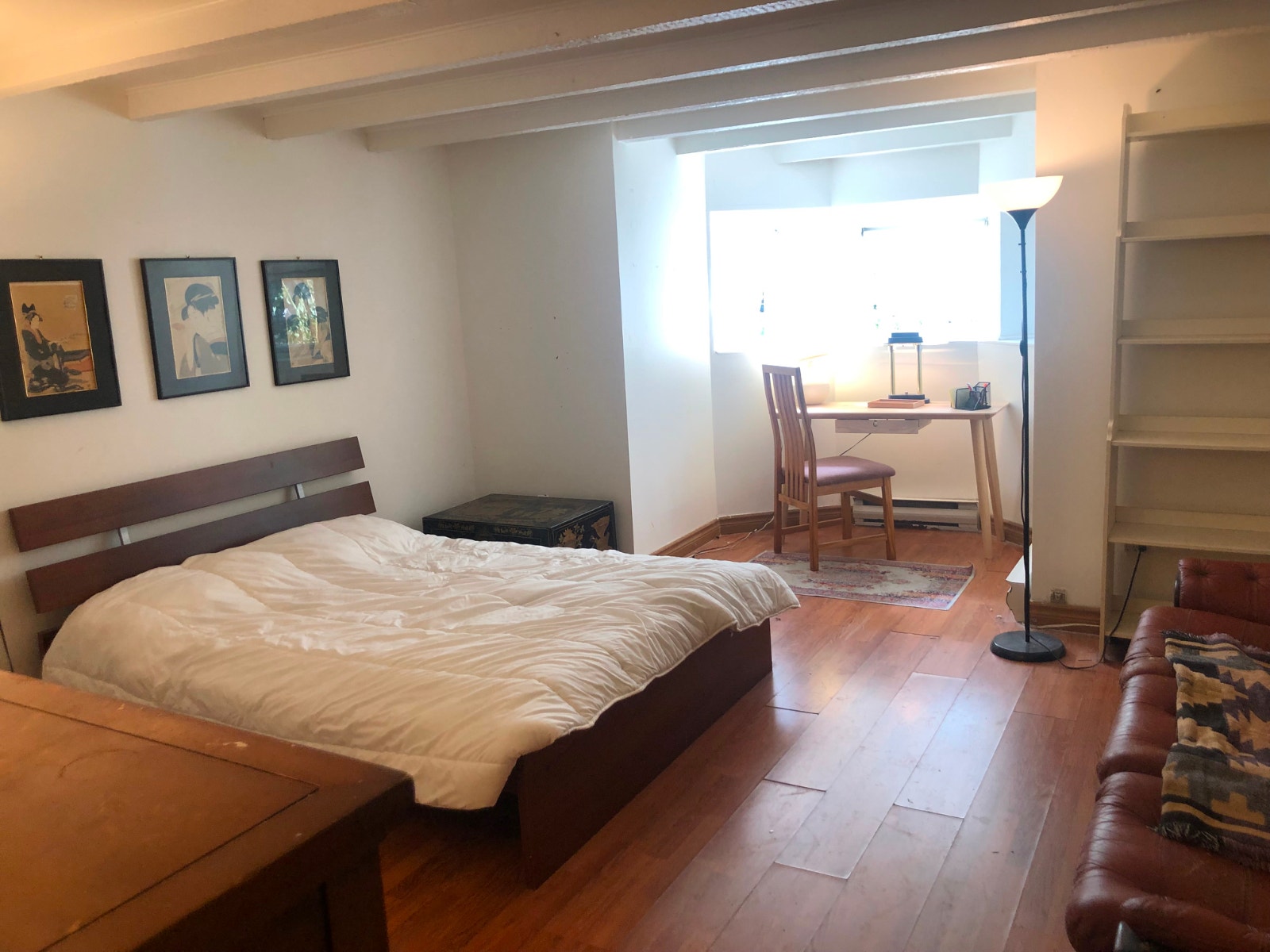 RECHERCHE FEMME ÉTUDIANTE, 800$ NEGOCIABLE — photo 2