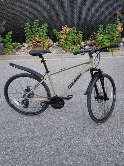 Hybrid bike 700C Raleigh ROAD AND GRAVEL BIKE, View more