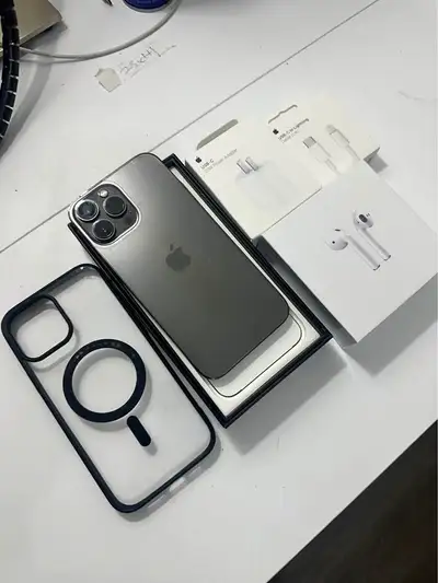 iPhone 13 Pro Max 256 GB All Original + AirPods / Fast Charger, View more