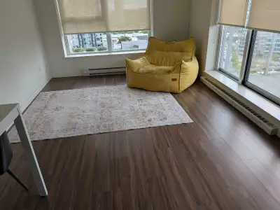 uxury high‑rise spacious one‑bedroom, one‑bath condo for rent in downtown Surrey. 5‑minute walk to S...