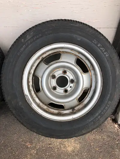 Selling 2 Volvo 240 steel rims. Possibly will fit other vehicles with 5 bolt pattern 5 ½ Jx14x20. Ri...