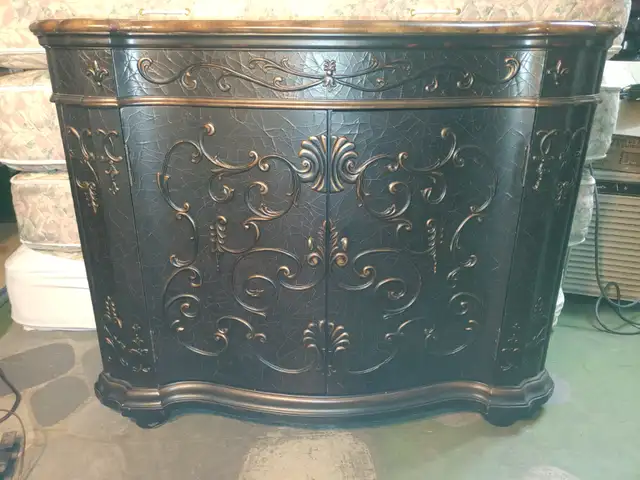 Meuble d'entrée in Other Tables in Sherbrooke - Image 2