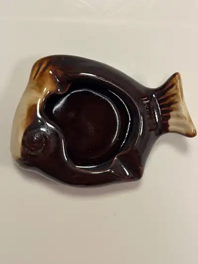 Dimensions: 3.75" de longueur, 3.75" de largeur, 1" de hauteur., View more