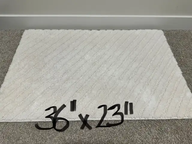 LARGE BATH MAT424774684535705600