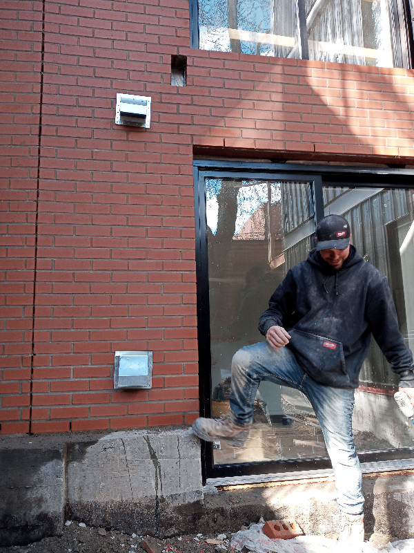 Homme fort à tout faire, maçon, entretien réparation et helpeur. dans Rénovation, construction et main d'oeuvre  à Laval/Rive Nord - Image 3