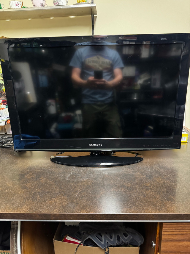 32” SAMSUNG TV in TVs in Winnipeg - Image 3