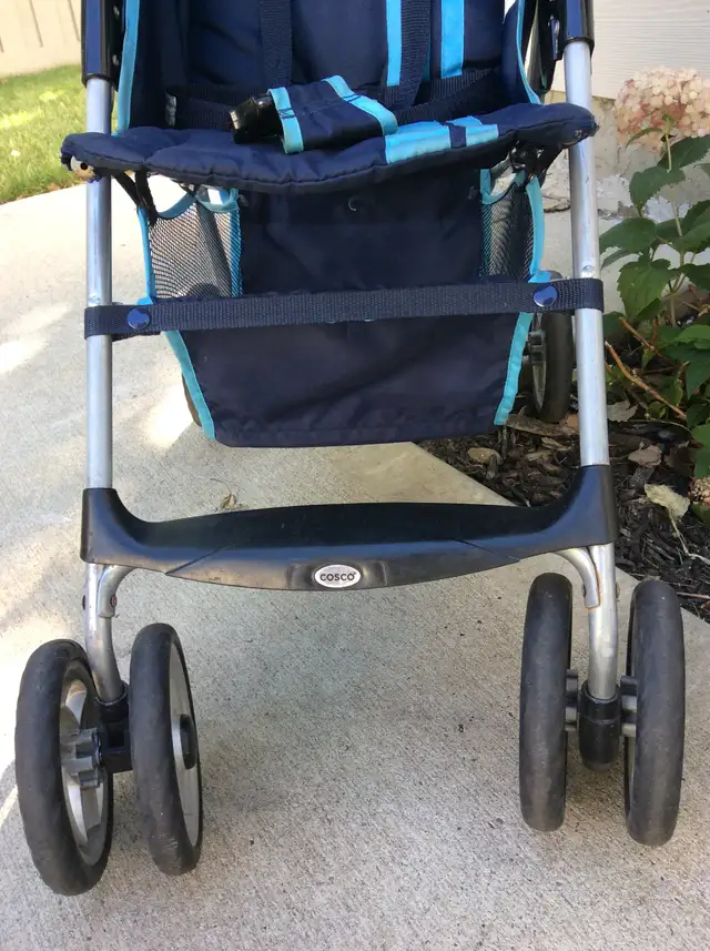 BABY STROLLER in Strollers, Carriers & Car Seats in Edmonton - Image 6