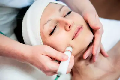 ✨ LAST-MINUTE GLAM? WE’VE GOT YOU ✨ Same-Day Hair, Makeup & Beauty Services in Brampton Running out...