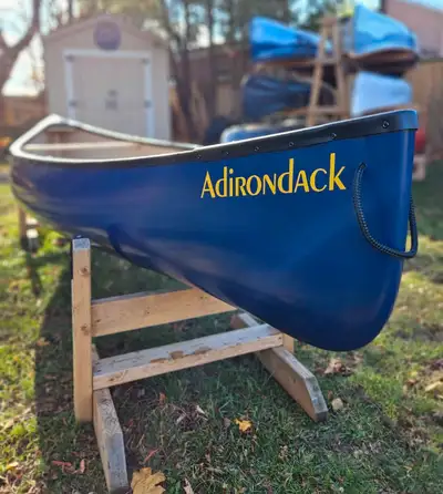 Discover the perfect canoe for your next adventure with the Organic Boat Shop, a small Canadian fami...