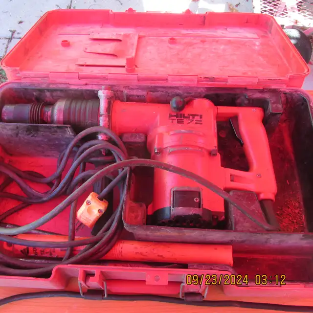 Hilti Hammer Drill in Power Tools in Sudbury - Image 4