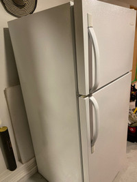 Frigidaire in very good working condition  $300.